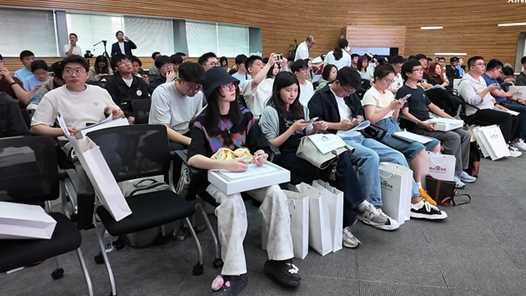 418名学生获2024—2025年度“高校毕业生基层就业卓越奖学(教)金”